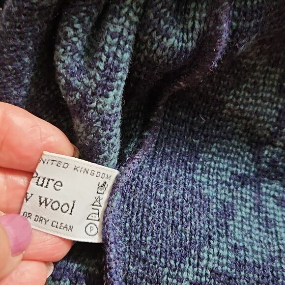 NWOT Laura Ashley Vintage Scotland wool floral pullover sweater - Picture 7 of 8